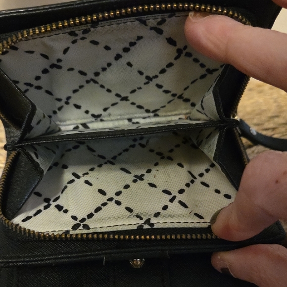 VEUC !!Kate Spade Black Textured Wallet Beautiful π - Picture 4 of 11
